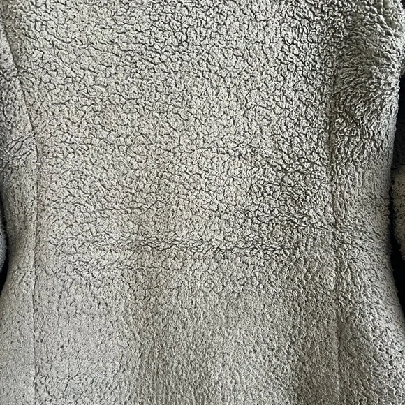 Patagonia Green Teddy Jacket with High Collar - Picture 11 of 15